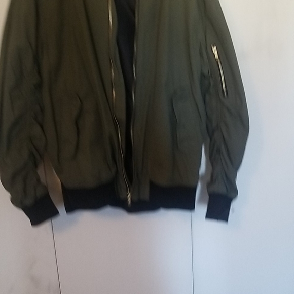Jacket - Picture 2 of 3